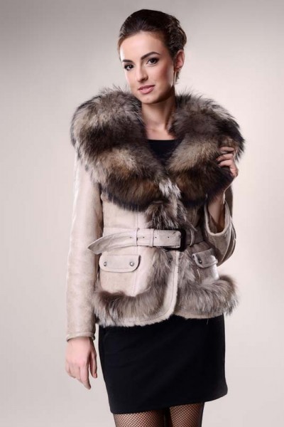 Beige womens fur coat, made from polar fox fur and lambskin