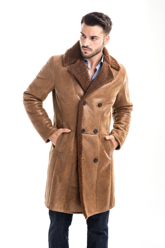Shearling coat for men with a classic and elegant tailoring - A&A Vesa